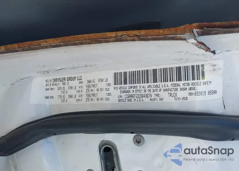 2013 Ram 1500 Tradesman z USA, uszkodzony, nr VIN 1C6RR6FG3DS643674